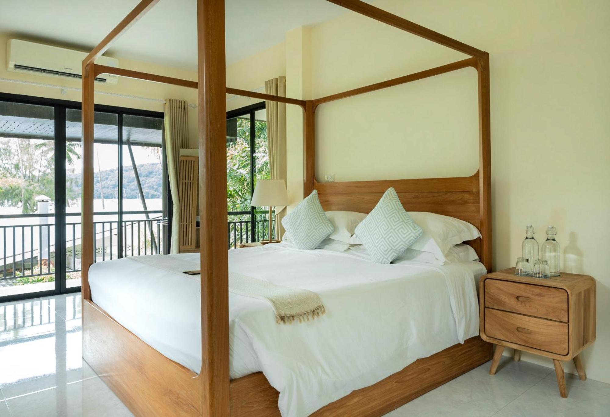 Hotel The Cove Panwa Beach Esterno foto