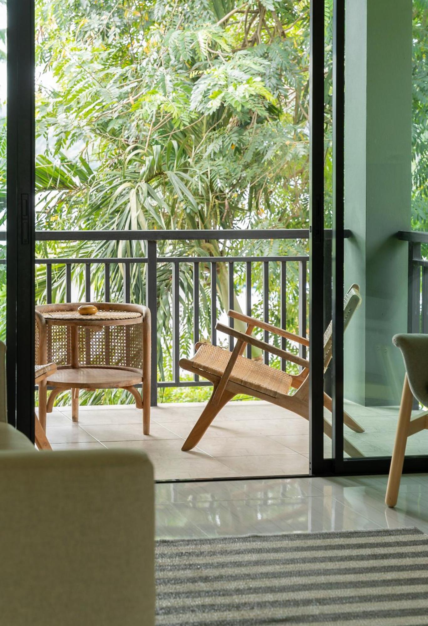 Hotel The Cove Panwa Beach Esterno foto