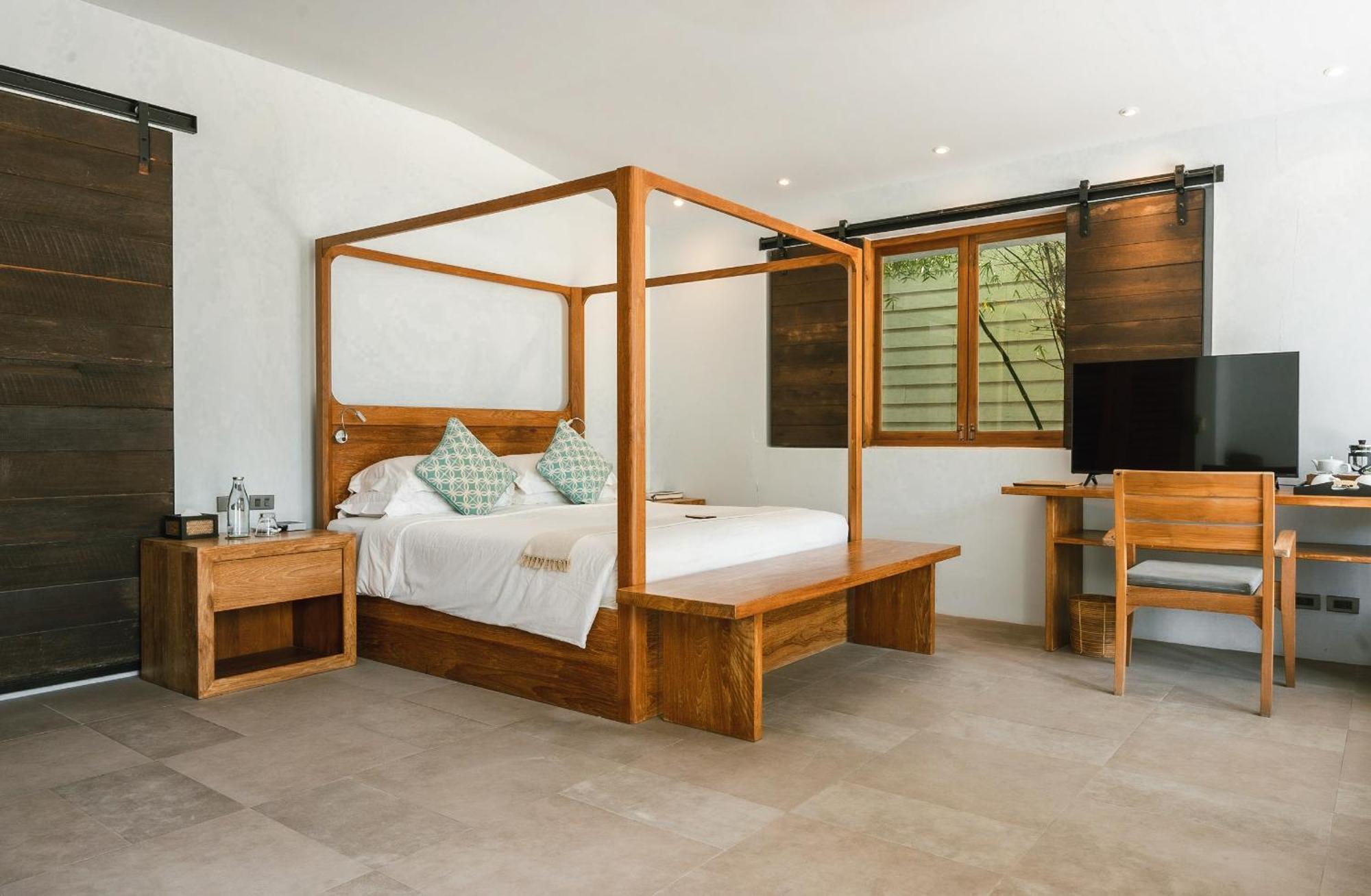 Hotel The Cove Panwa Beach Esterno foto