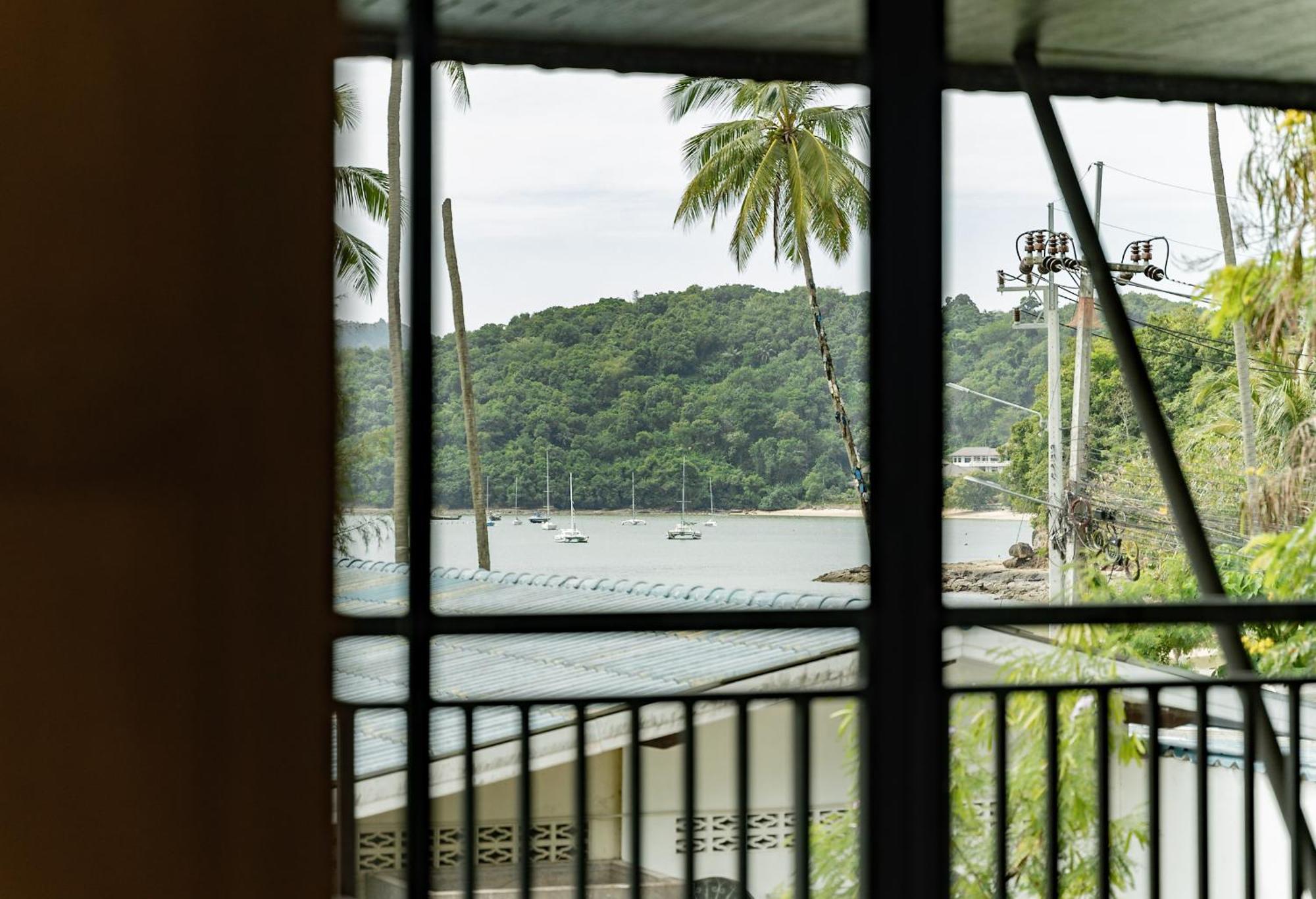 Hotel The Cove Panwa Beach Esterno foto