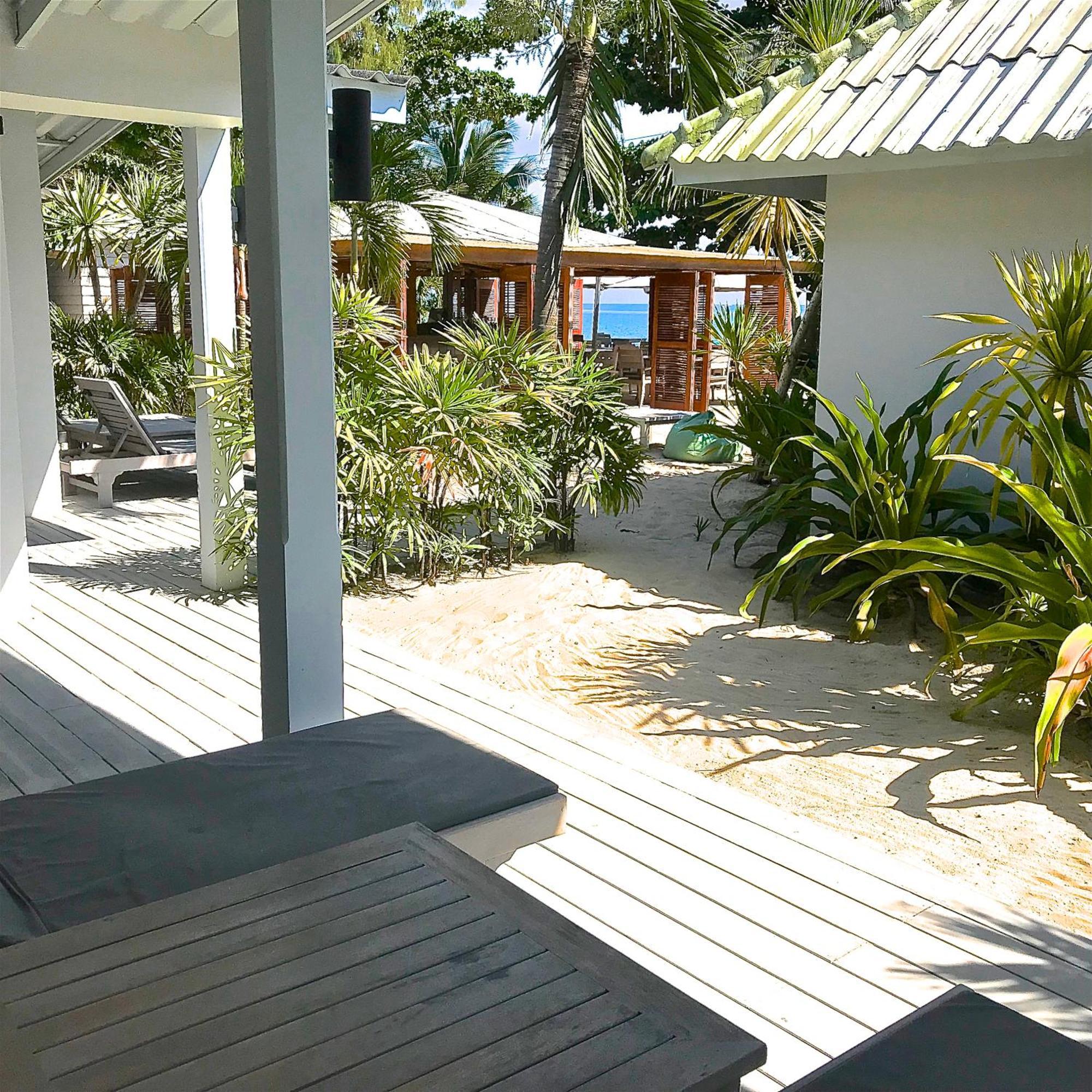 Hotel The Cove Panwa Beach Esterno foto